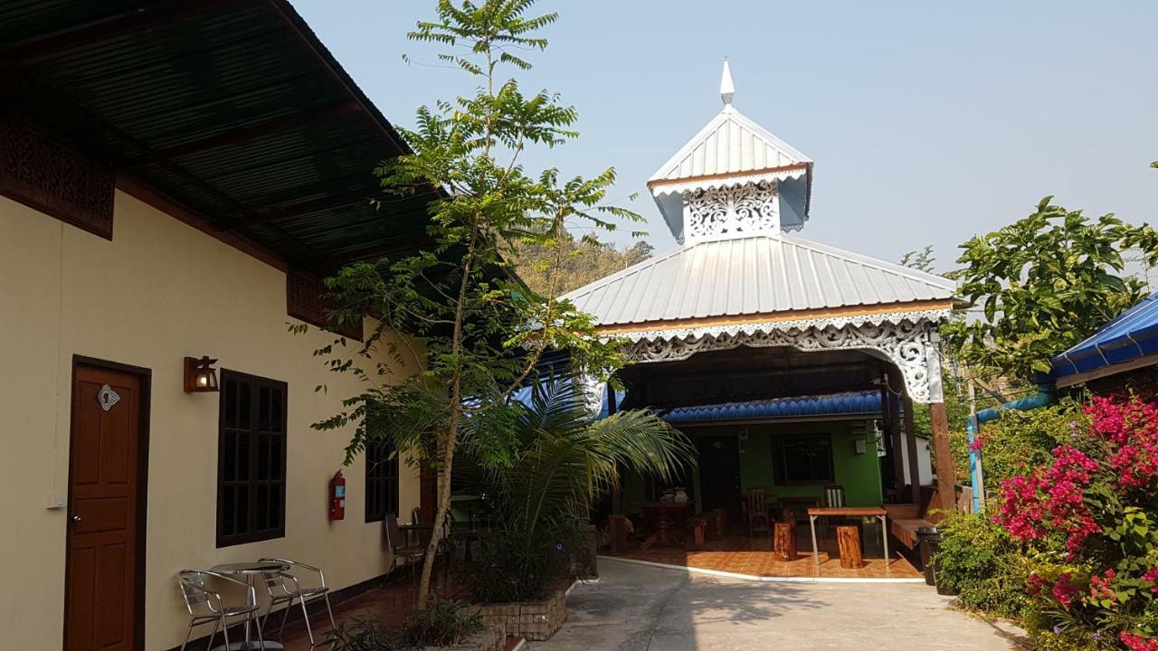 Hotel Boondee House à Mae Hong Son Extérieur photo
