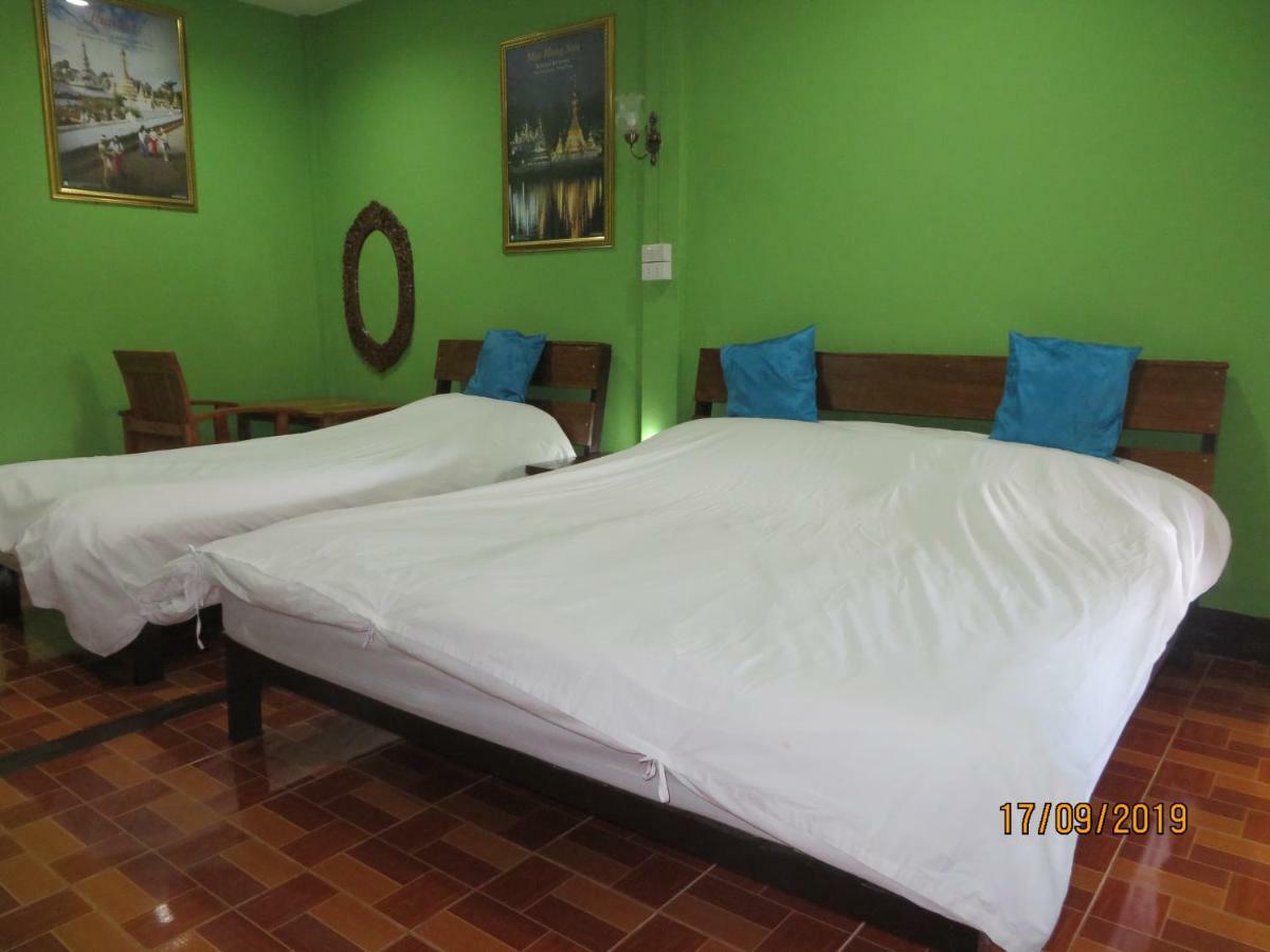 Hotel Boondee House à Mae Hong Son Extérieur photo