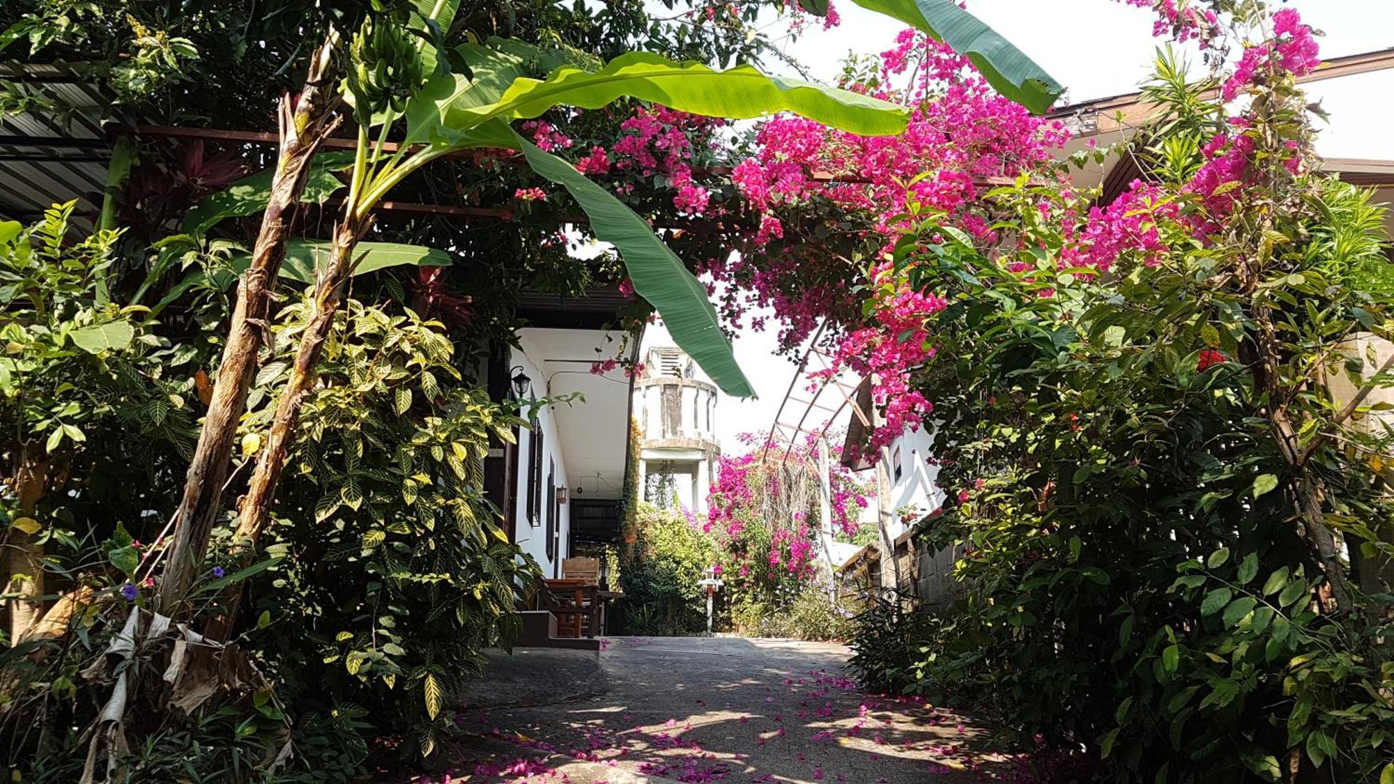 Hotel Boondee House à Mae Hong Son Extérieur photo