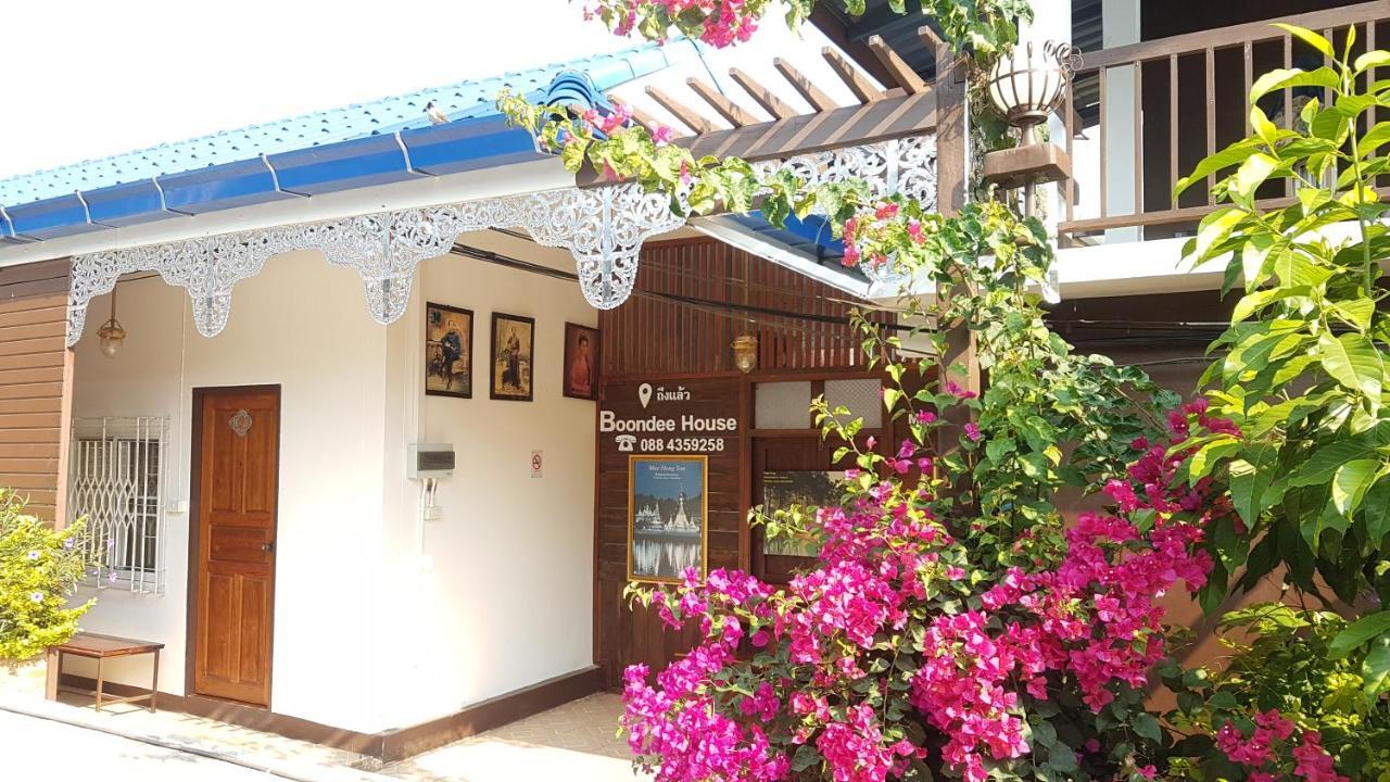 Hotel Boondee House à Mae Hong Son Extérieur photo