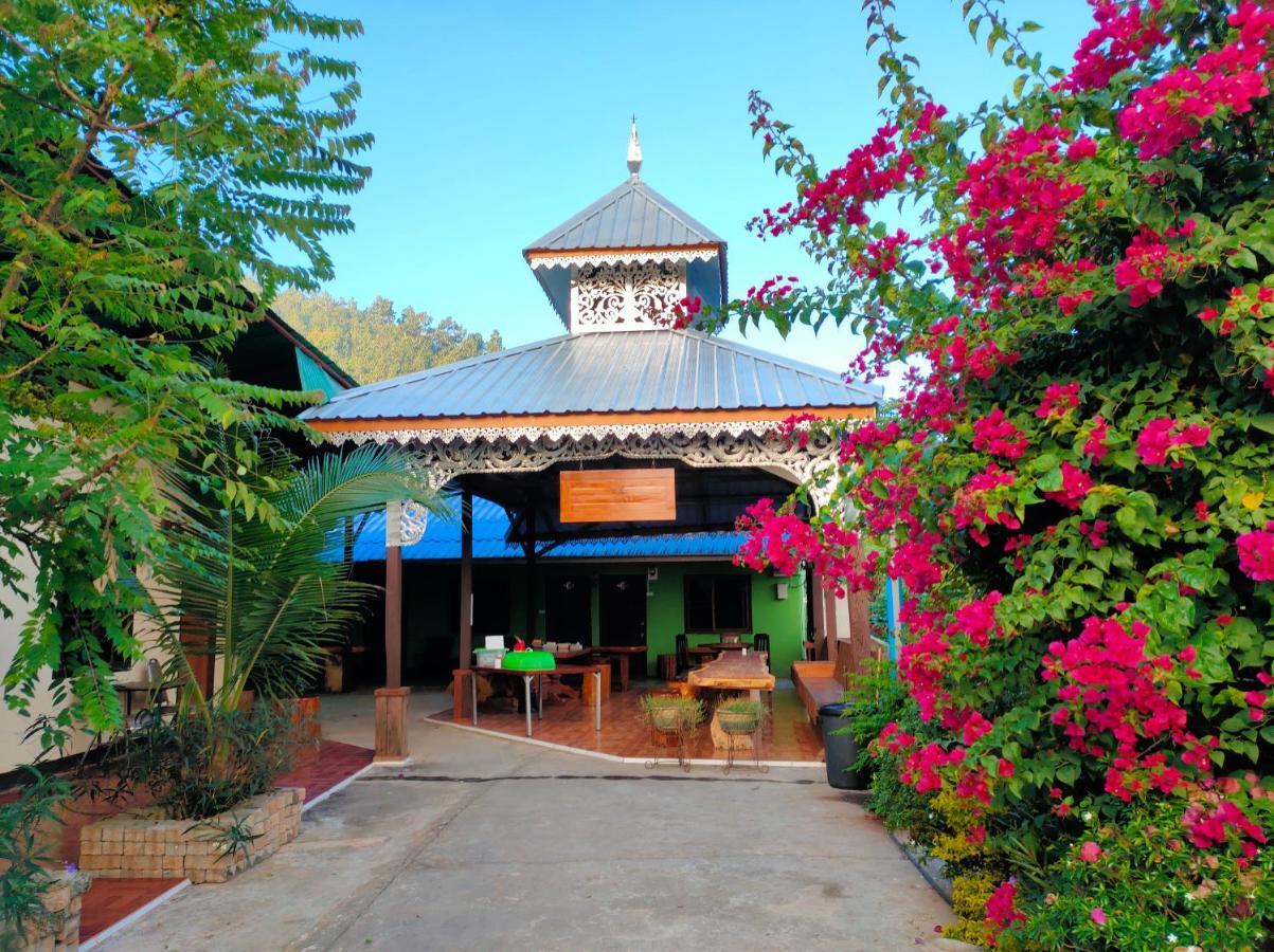 Hotel Boondee House à Mae Hong Son Extérieur photo